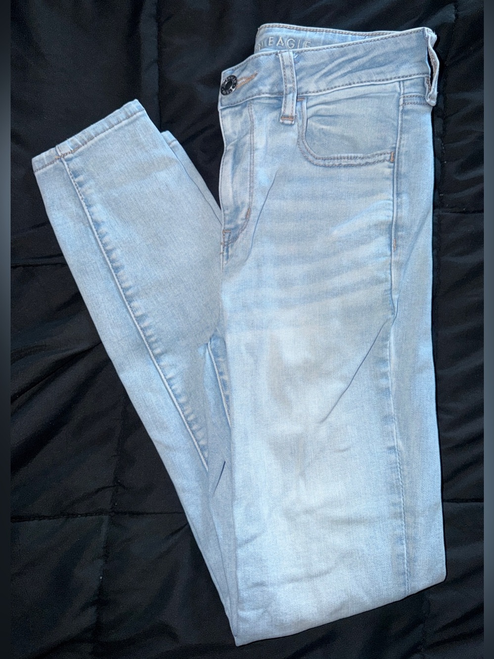 Women’s Size 8 Regular American Eagle Light Wash Skinny Jeans